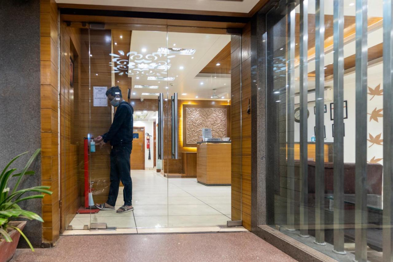 Hotel Ashish Ahmedabad Exterior foto